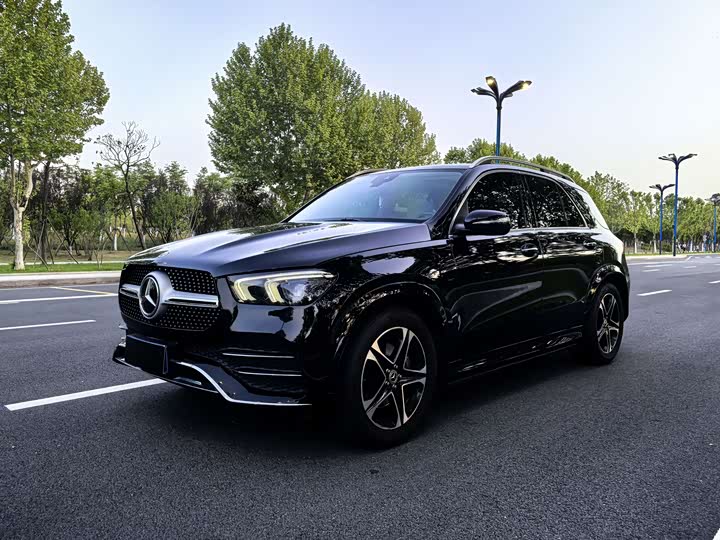 Фото 1 - Mercedes-Benz GLE-Class