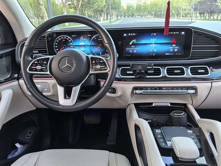 Фото 4 - Mercedes-Benz GLE-Class