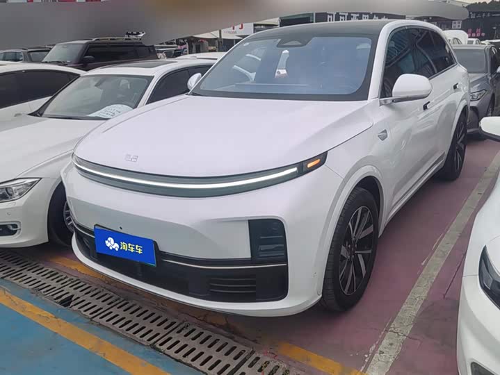 Фото 1 - LiXiang L7