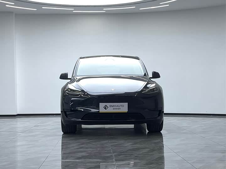 Фото 7 - Tesla Model Y