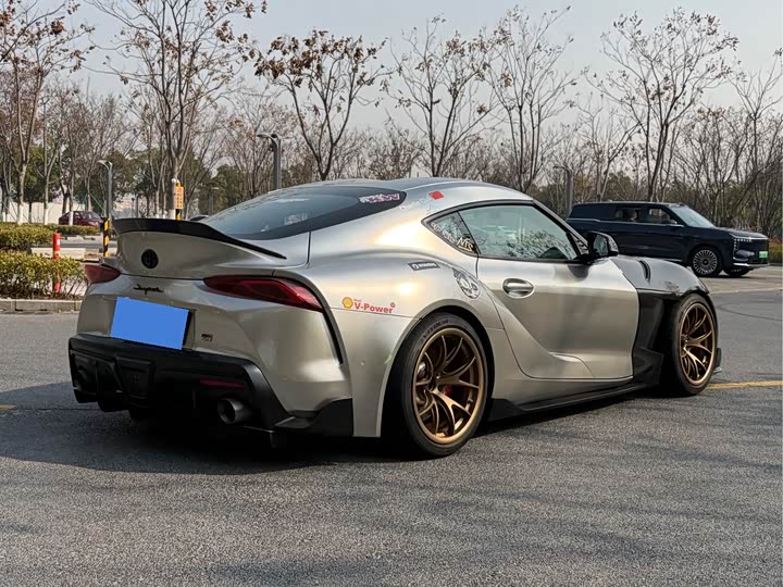 Фото 4 - Toyota Supra