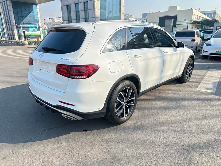 Фото 5 - Mercedes-Benz GLC-Class