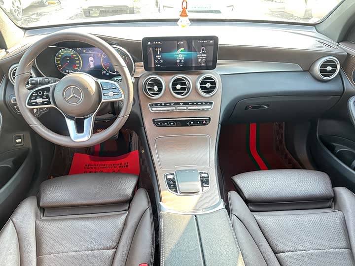 Фото 8 - Mercedes-Benz GLC-Class