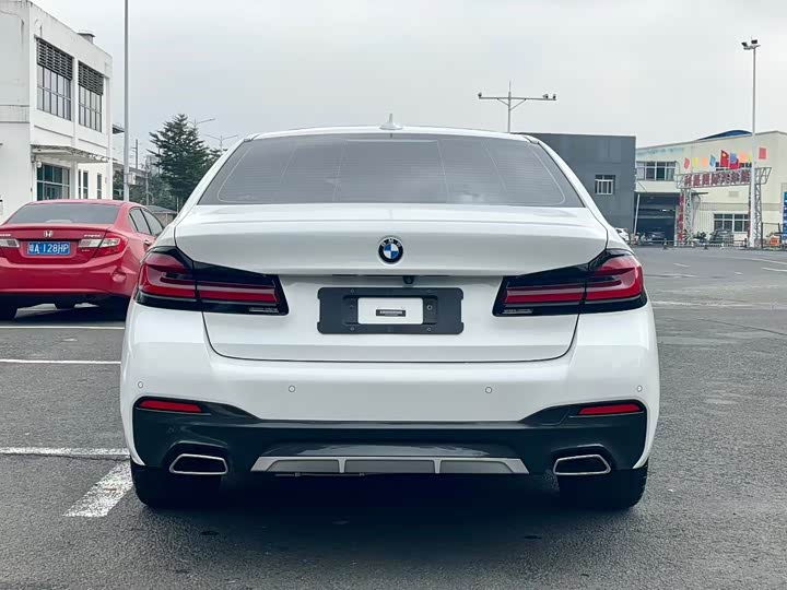 Фото 5 - BMW 5 Series