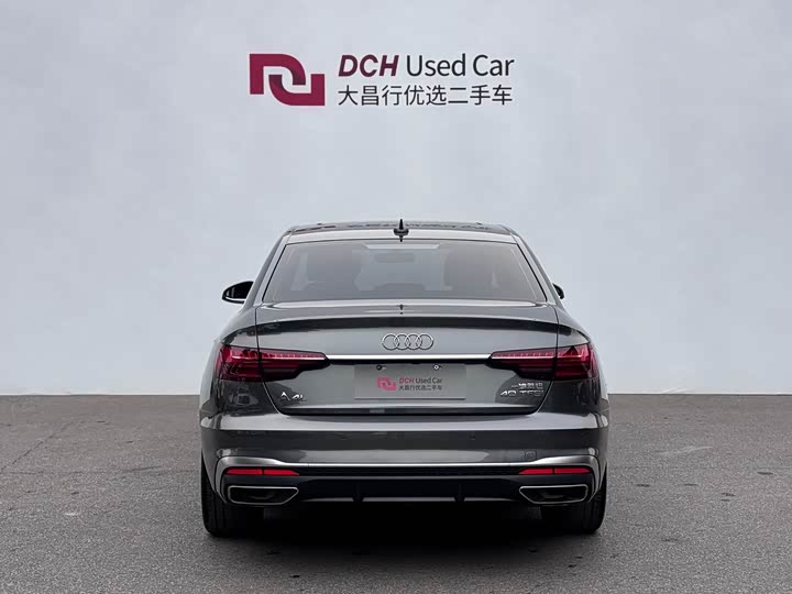 Фото 5 - Audi A4L