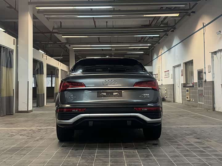 Фото 6 - Audi Q5L Sportback