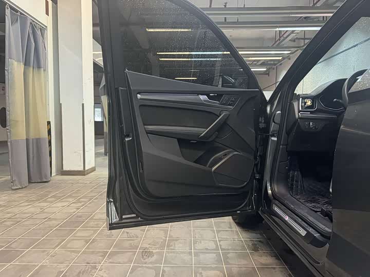 Фото 9 - Audi Q5L Sportback