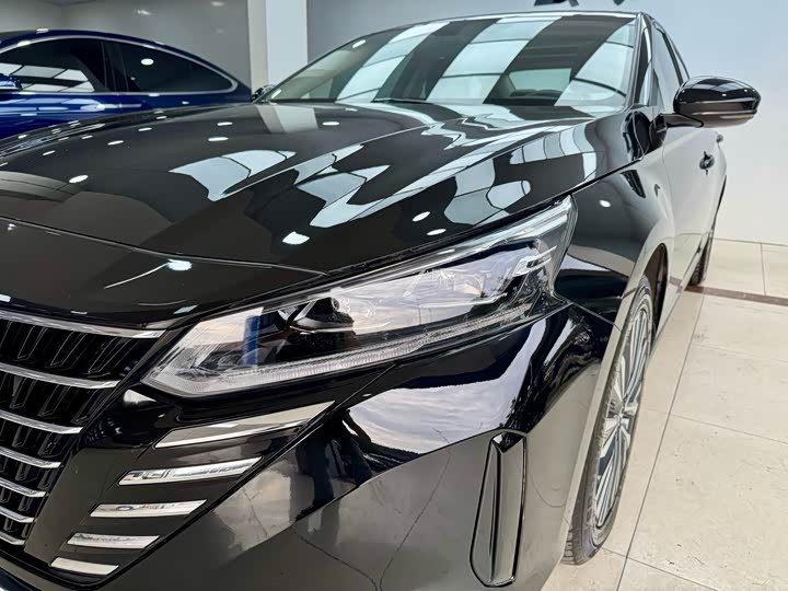 Фото 4 - Nissan Teana