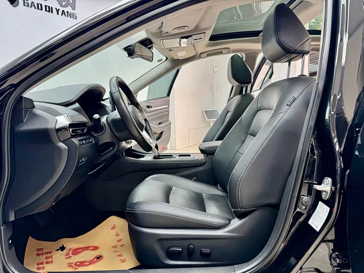 Фото 5 - Nissan Teana