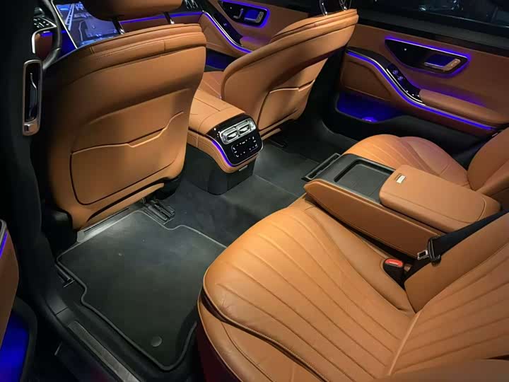 Фото 3 - Mercedes-Benz S-Class
