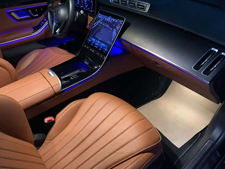 Фото 4 - Mercedes-Benz S-Class