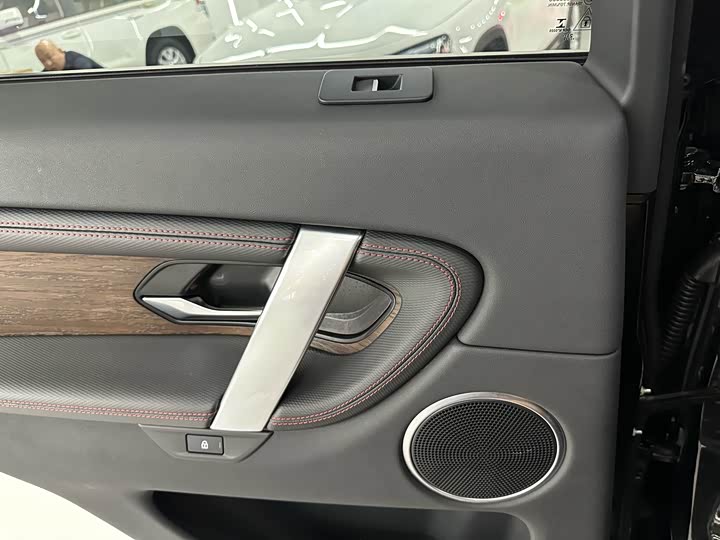 Фото 9 - Land Rover Discovery Sport