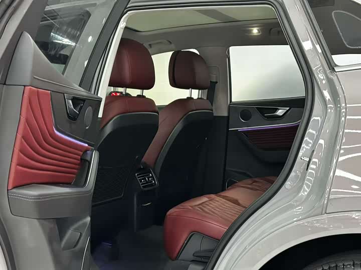 Фото 6 - Hongqi HS5