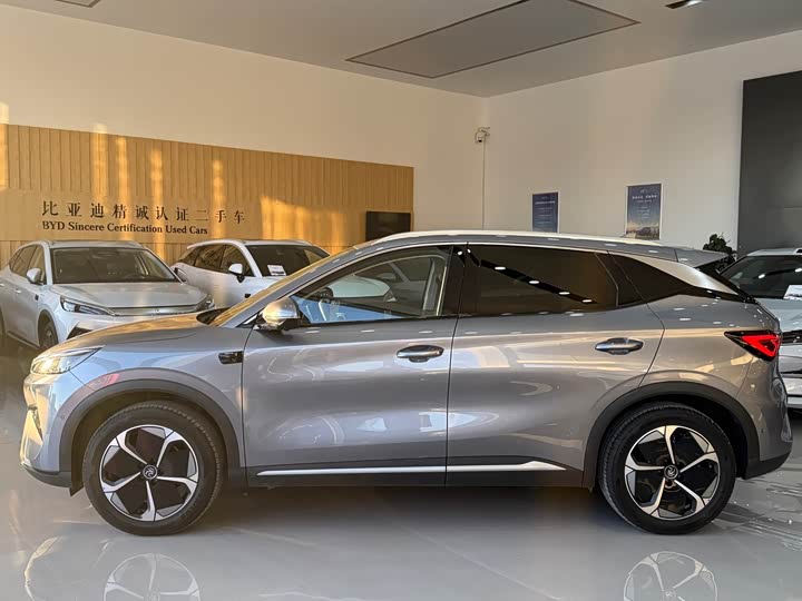 Фото 3 - BYD Yuan Plus