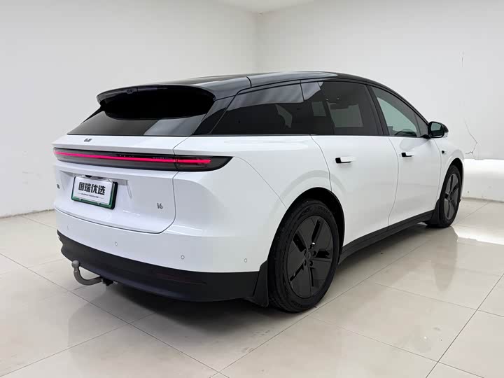 Фото 6 - LiXiang i6