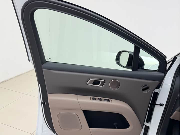 Фото 7 - LiXiang i6