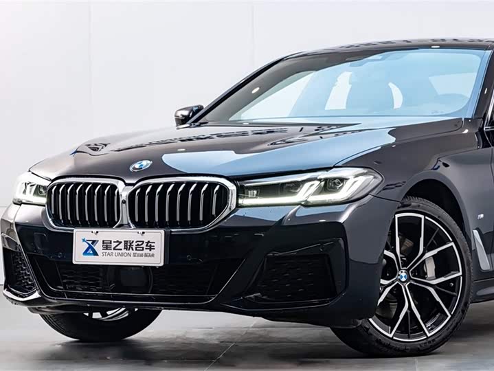 Фото 2 - BMW 5 Series