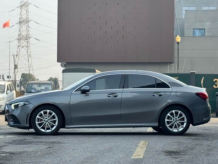 Фото 3 - Mercedes-Benz A-Class