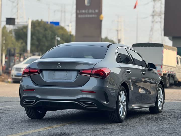 Фото 4 - Mercedes-Benz A-Class