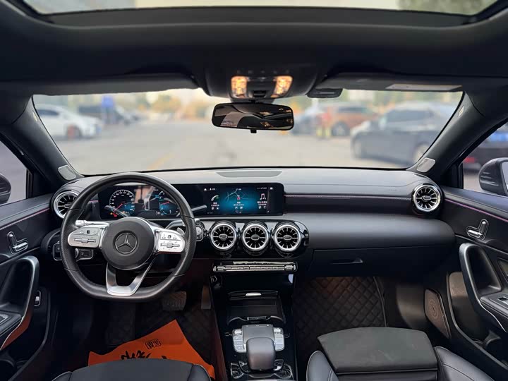 Фото 9 - Mercedes-Benz A-Class