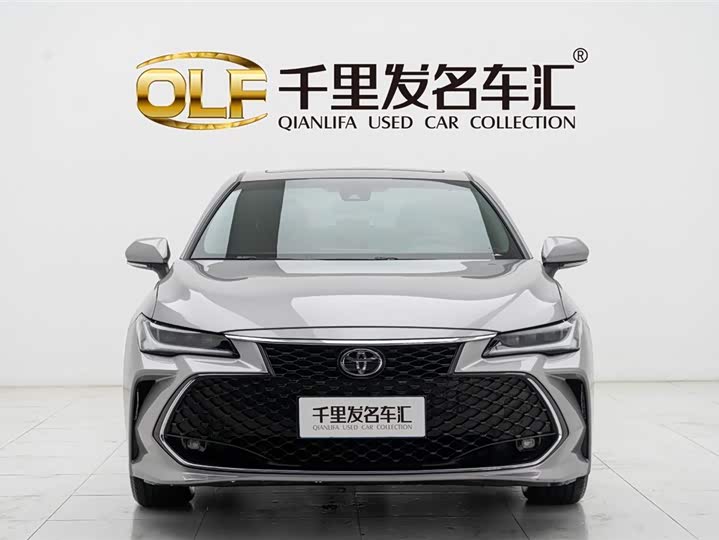 Фото 2 - Toyota Avalon