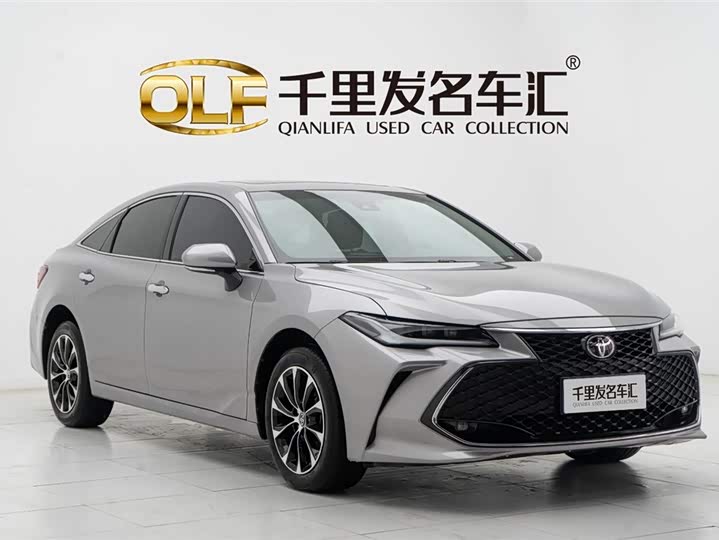 Фото 3 - Toyota Avalon