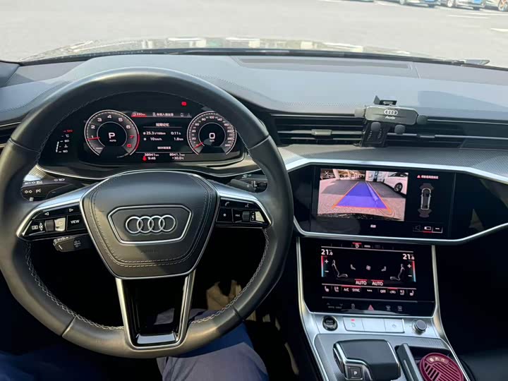 Фото 4 - Audi A6L