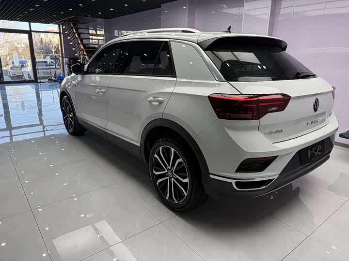 Фото 4 - Volkswagen T-Roc