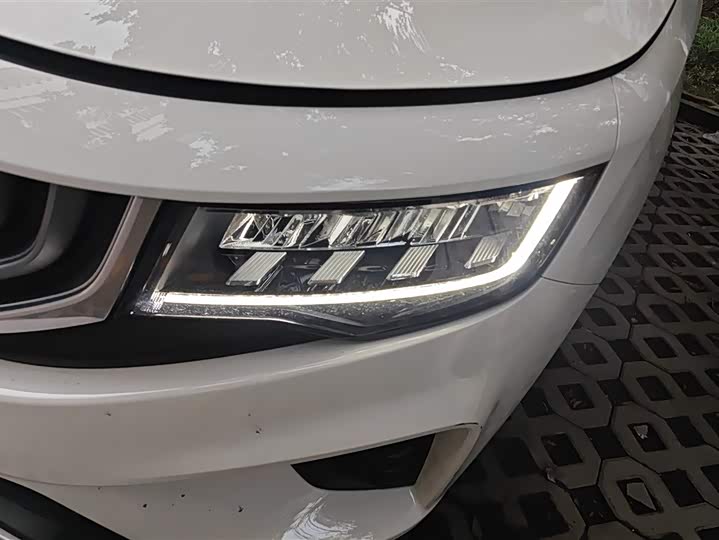 Фото 5 - Geely Okavango