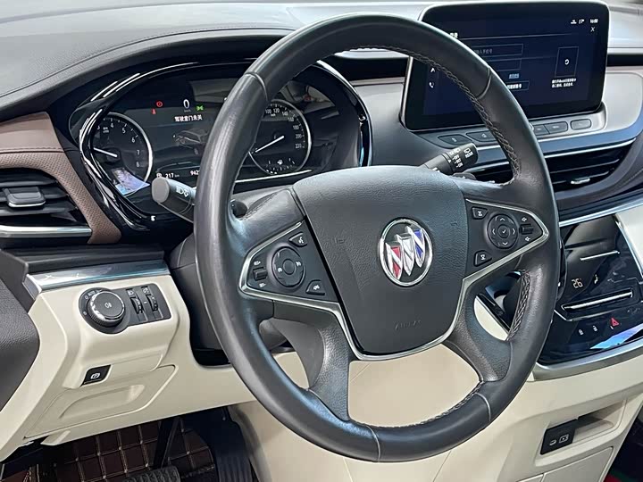 Фото 6 - Buick GL8 ES