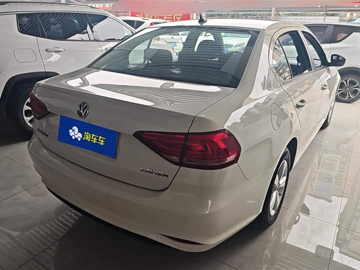 Фото 3 - Volkswagen Lavida