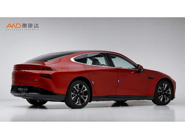 Фото 3 - XPeng P7