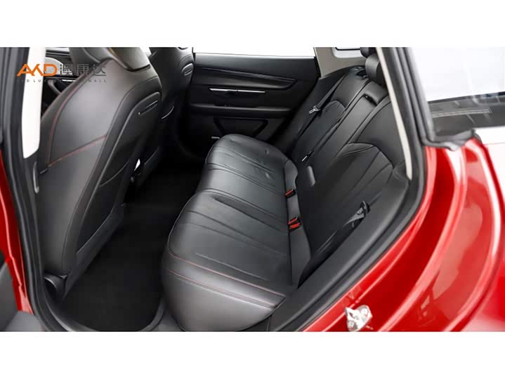 Фото 7 - XPeng P7