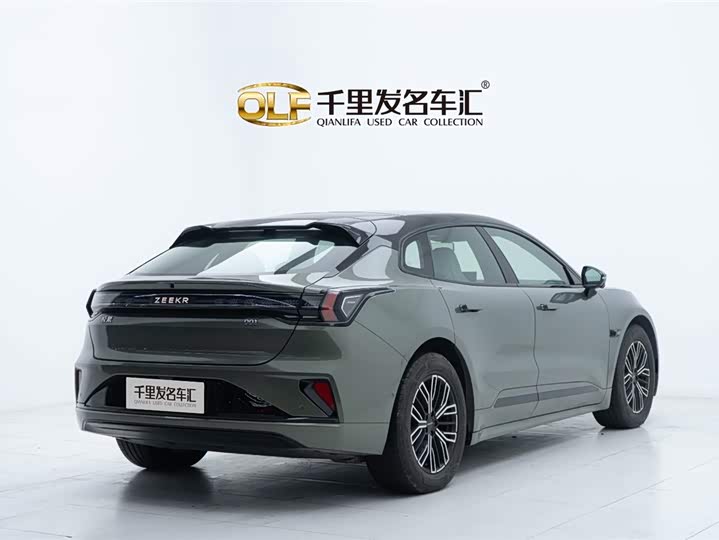 Фото 4 - Zeekr 001