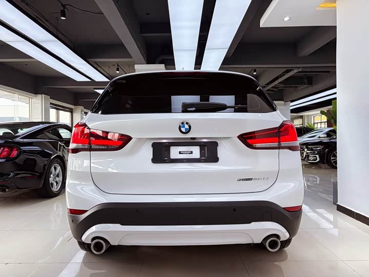 Фото 4 - BMW X1