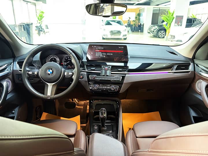 Фото 8 - BMW X1