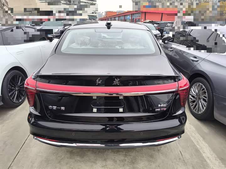 Фото 6 - Hongqi H5