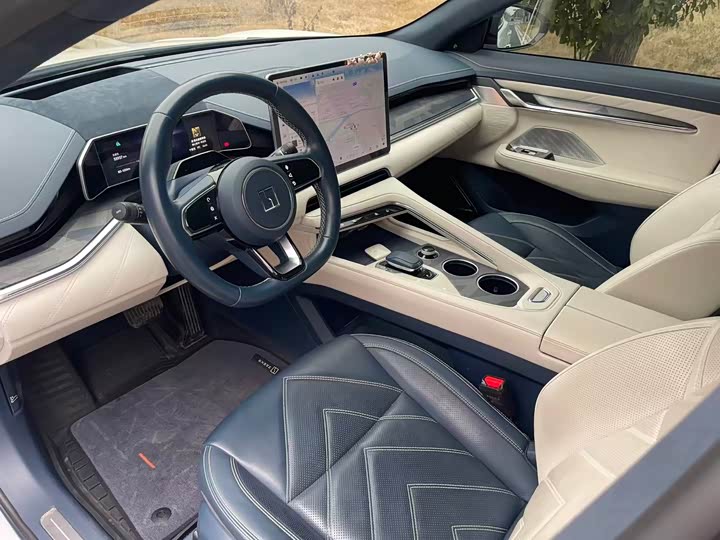 Фото 9 - Zeekr 001