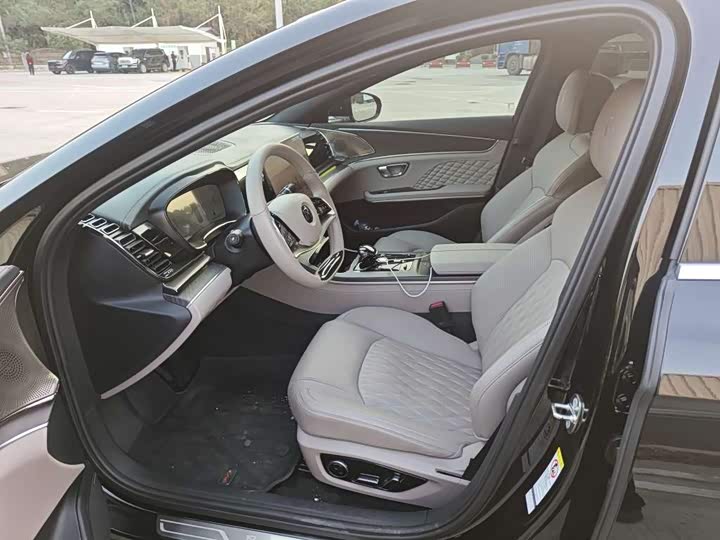 Фото 7 - BYD Han