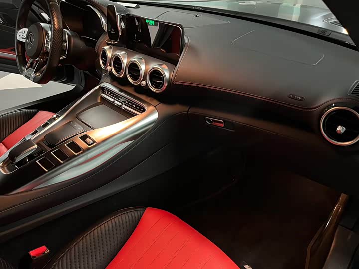 Photo 8 - Mercedes-Benz AMG GT