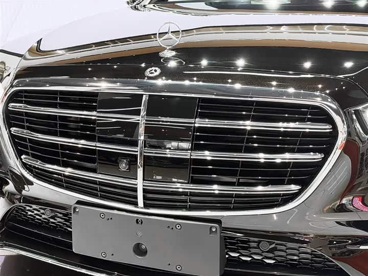 Фото 5 - Mercedes-Benz S-Class