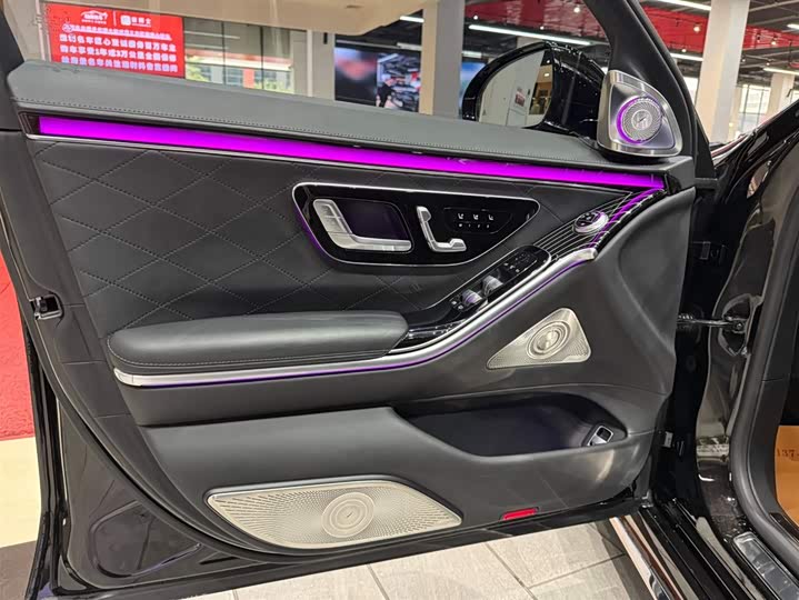 Фото 9 - Mercedes-Benz S-Class