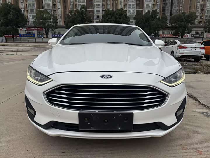 Фото 2 - Ford Mondeo