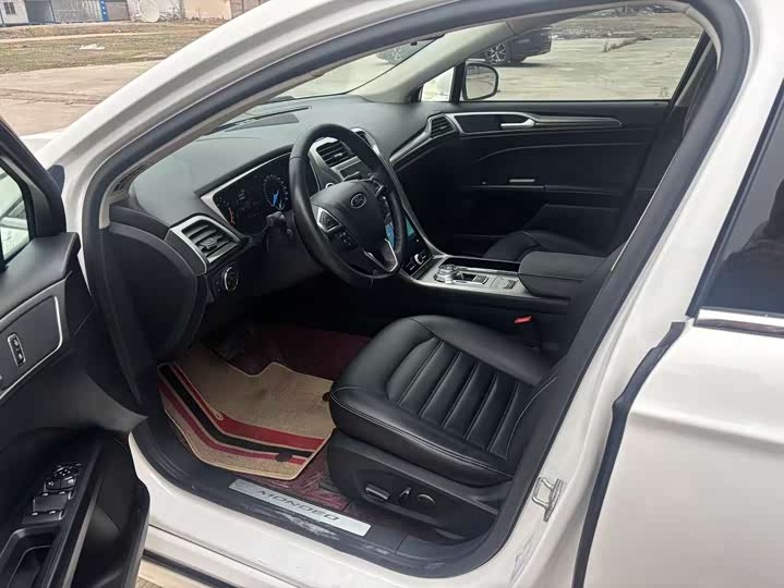 Фото 5 - Ford Mondeo