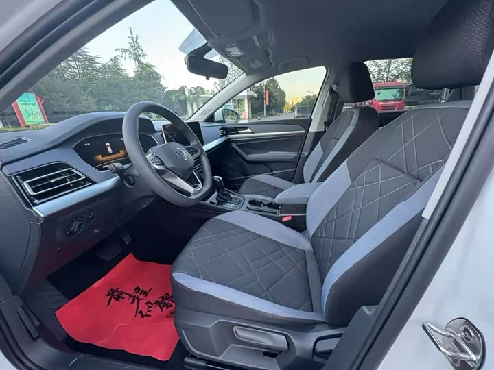 Фото 7 - Volkswagen Lavida