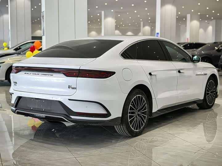 Фото 4 - BYD Han