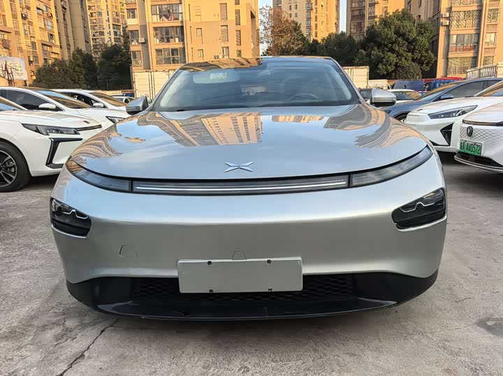 Фото 2 - XPeng P7