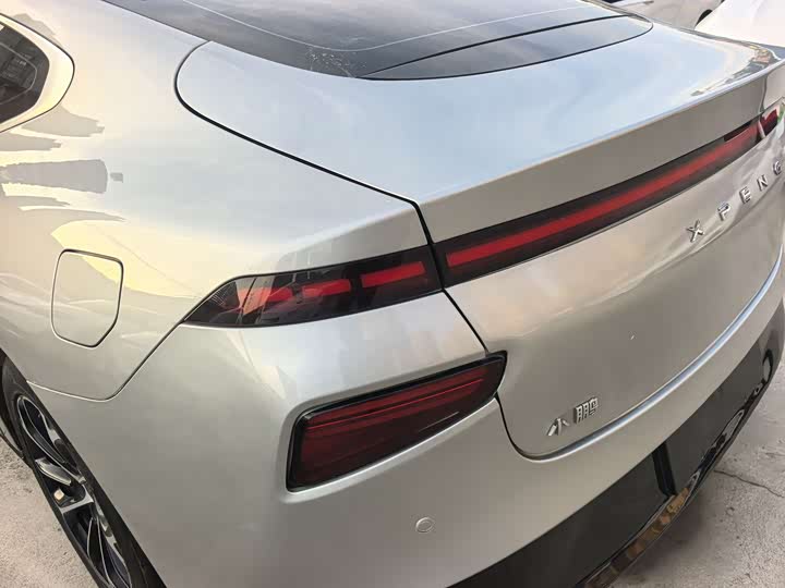 Фото 9 - XPeng P7