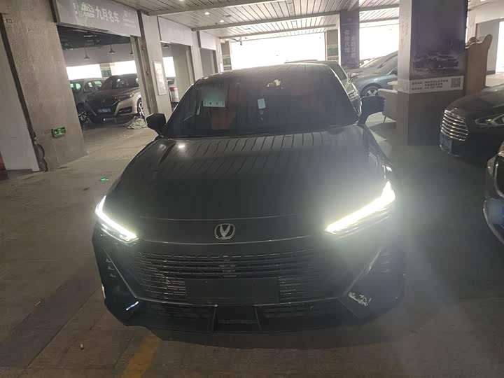 Фото 3 - Changan UNI-V