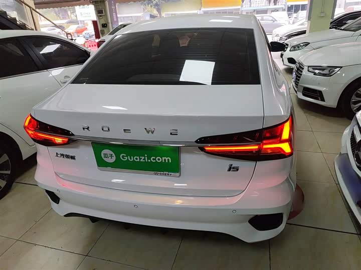 Фото 6 - Roewe i5